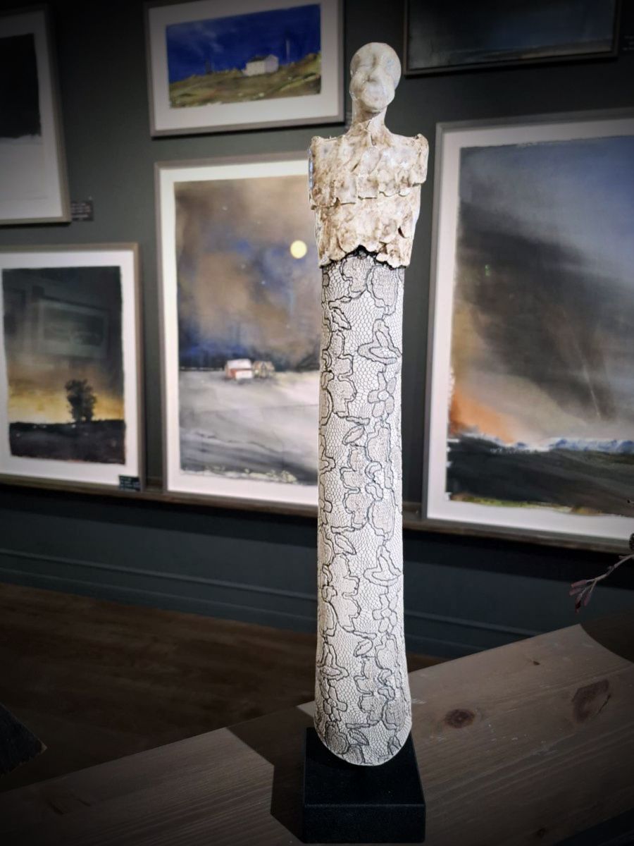 Blondekjole i mangan Nr. 211