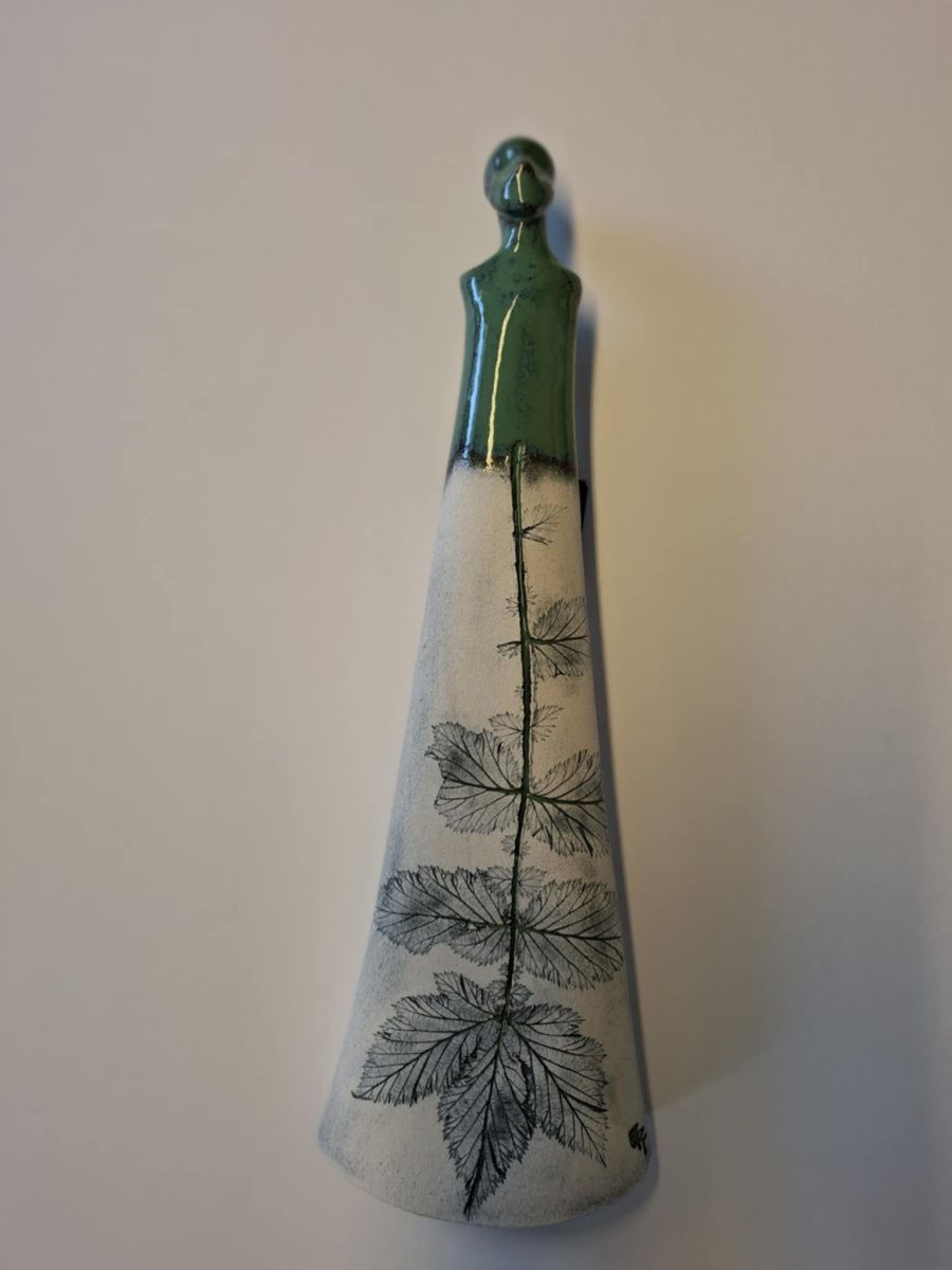 Blad i grønt, veggskulptur Nr.188